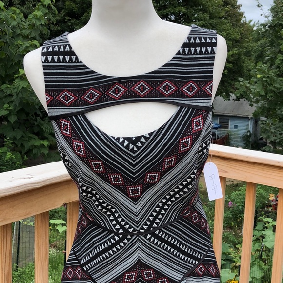 NWT Jessica Simpson dress - Picture 2 of 4